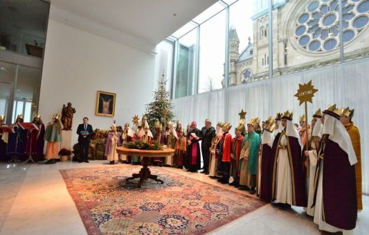 Sternsinger-Delegation aus dem Bistum Eichstätt zu Besuch in der Nuntiatur